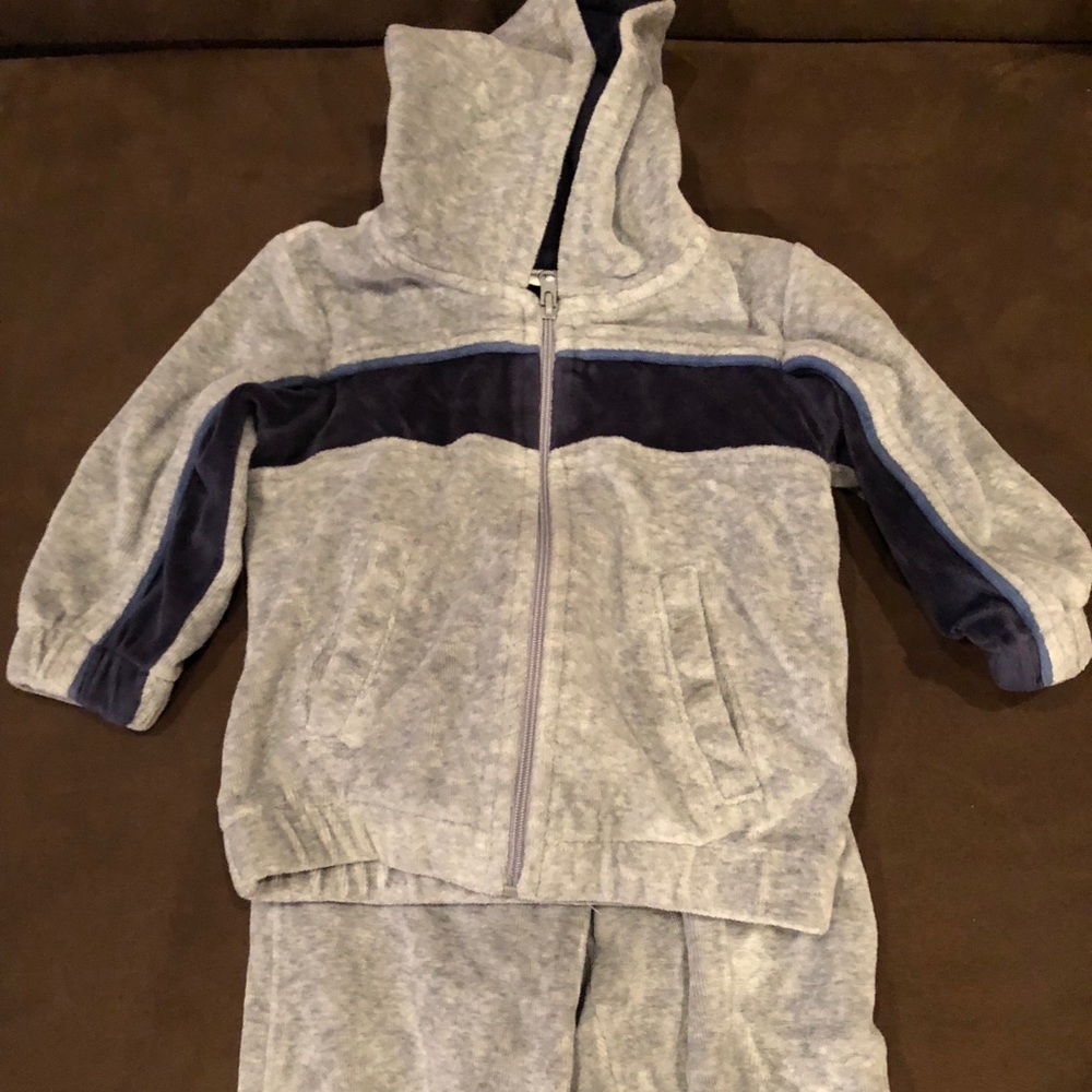 Baby velour hoodie and pants